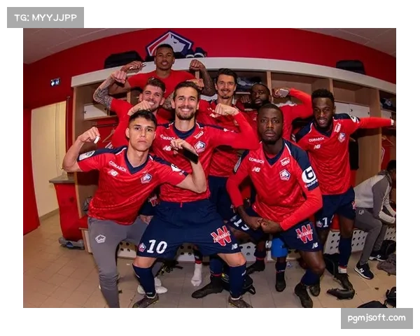 历史回顾：回看2010-11赛季，里尔在四月登顶的相似轨迹